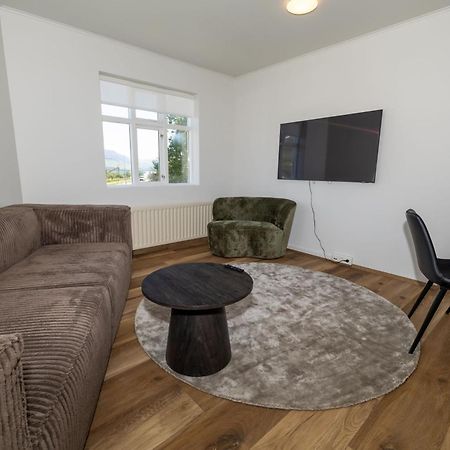 Steinaskjol Apartments アークレイリ エクステリア 写真
