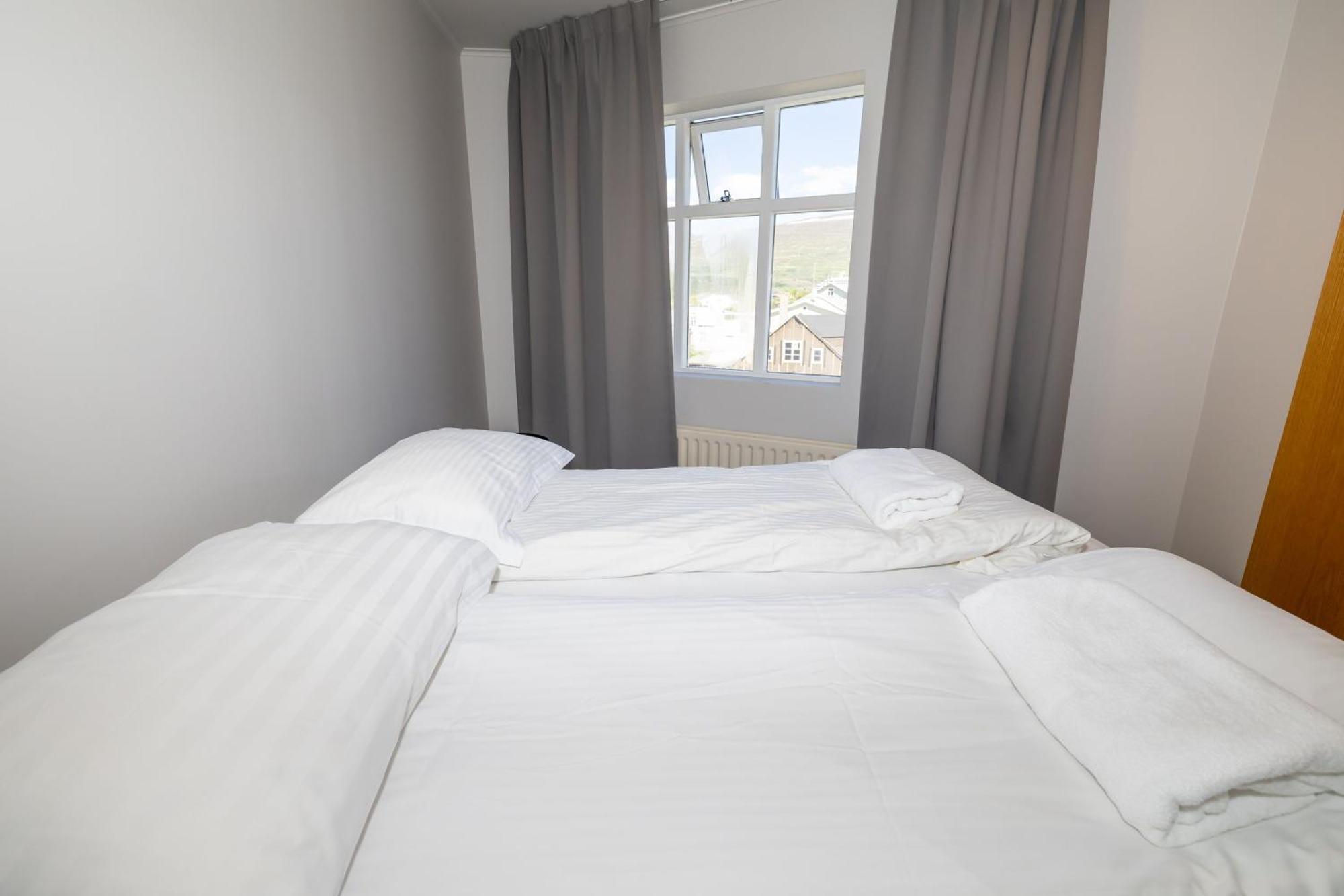 Steinaskjol Apartments アークレイリ エクステリア 写真