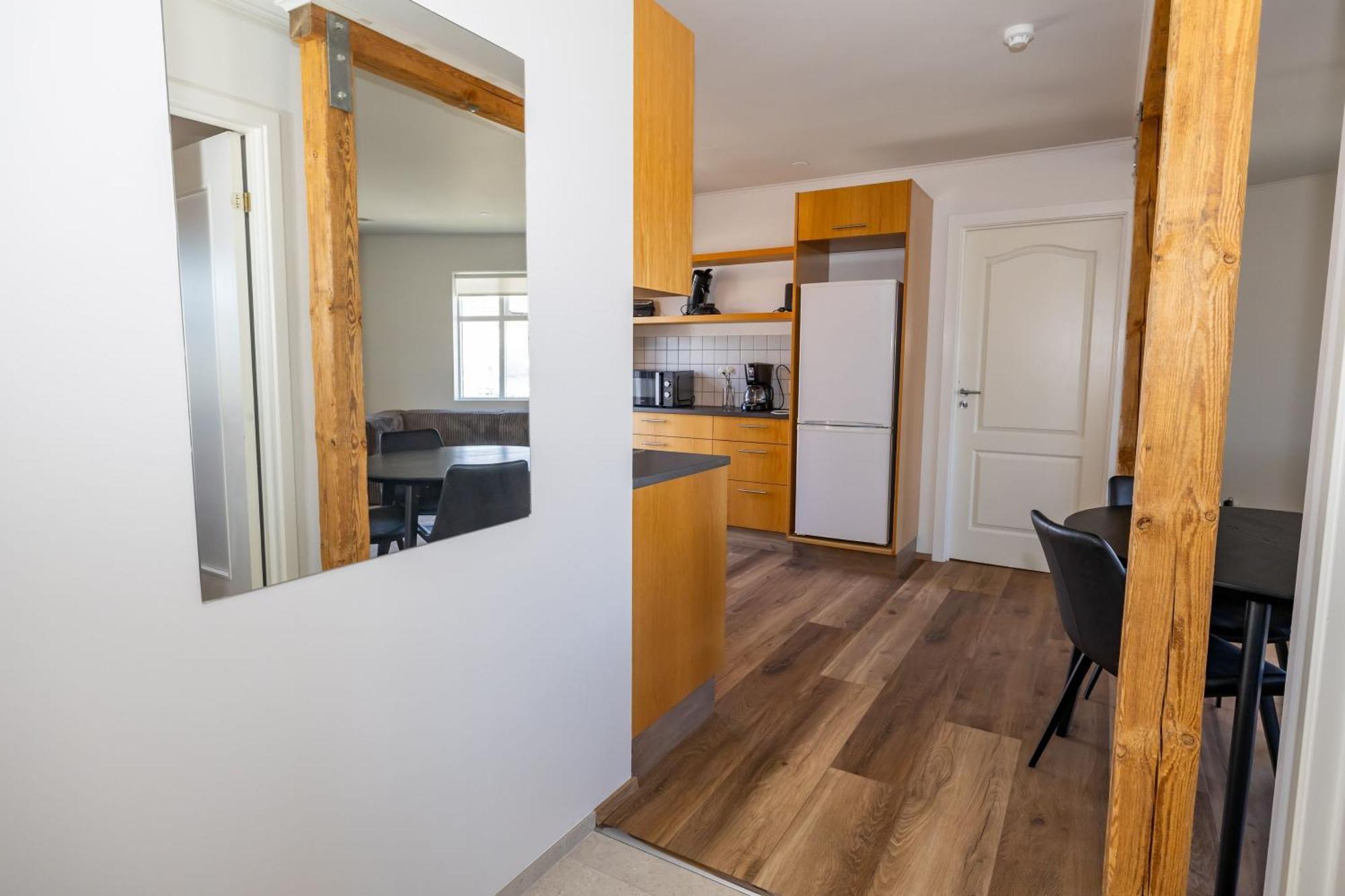 Steinaskjol Apartments アークレイリ エクステリア 写真