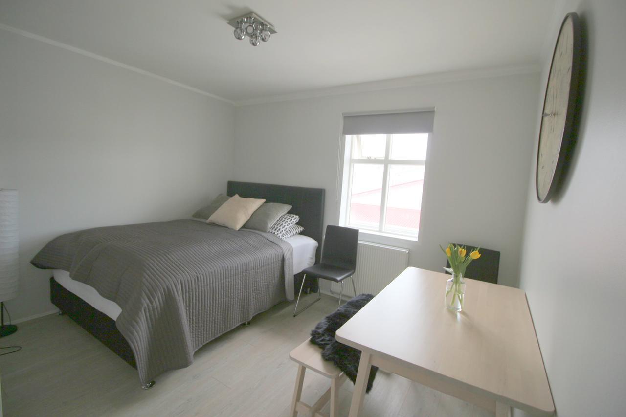 Steinaskjol Apartments アークレイリ エクステリア 写真